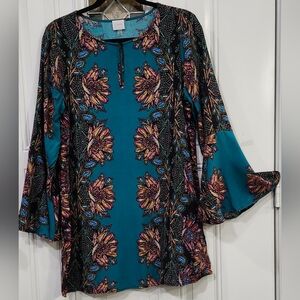 Cupio Teal Floral Print Bell Sleeves Tunic Top Blouse Women's Size Medium
